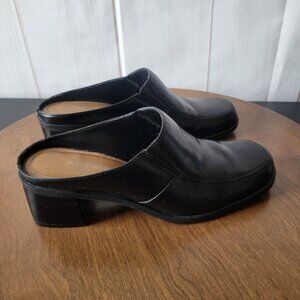 Vintage Naturalizer Classic Black Leather Mules, Women’s Sz 7.5, Round Toe, EUC